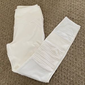 Born primitive leggings